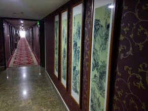 Liuhe Hotel - Image 1