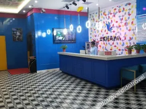 Blue Butterfly Fashion Hotel (Lingbao Railway Station) - Image 4