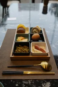 Jinuo Hotel - Image 2