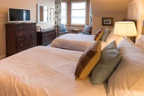 Cedars Guest House - Image 4