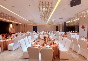 Hampton by Hilton Beijing Shijingshan Amusement Park - Image 2