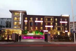 Rose Holiday Hotel - Image 4
