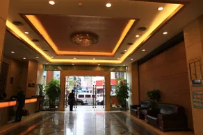 Yuanfeng Hotel (Shenzhen East Railway Station Buji Subway Station) - Image 3