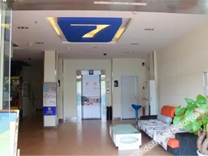 Jinfeng Hotel (Wuhan Huanghelou Shouyi Road Subway Station Branch) - Image 5