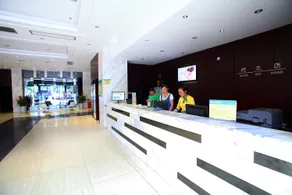 Junyi Chain Hotel (Yiyang North Bus Station Store) - Image 2