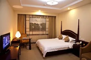 Four Seasons Royal Garden International Hotel - Image 3