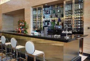 Dubai Hotel - Image 5
