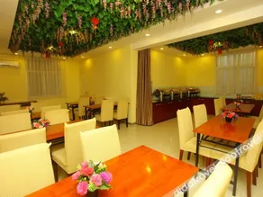 Aiting Business Hotel - Image 2
