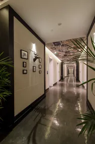 Hua Zhong Hotel - Image 2