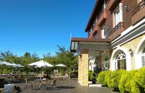 Ailiga Travel Villa - Image 2
