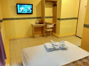 Hotel Zamburger Sungai Besi - Image 3