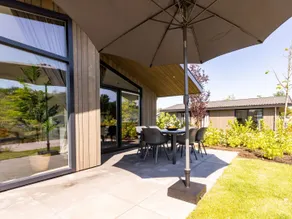 Modern Chalet on the Water in the Brabant Kempen - Image 2