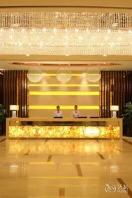 Lake-view Hotel - Image 2