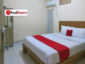 RedDoorz @ Jalan Kolonel Haji Burlian Palembang 2 - Image 3