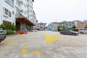 Rujia Jiari Hotel - Image 4