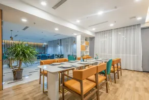 Magnotel Business Hotel Qingdao City Balcony World Expo City - Image 4