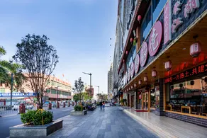 Four Seasons Hotel (Gongming Square Metro Station Daqili Branch) - Image 3