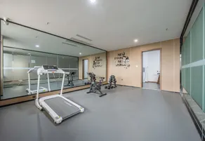 Ji Feng Hotel (Quzhou Yuexing Home Furnishings Store) - Image 5
