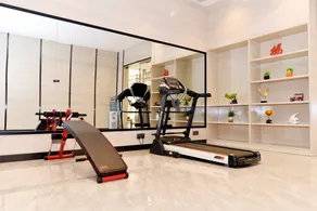 Vanble Hotel - Image 2