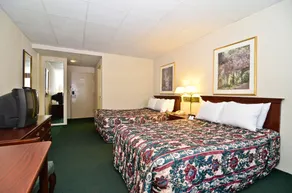 Mercury Grand Hotel - Image 2