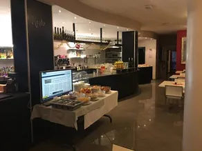 Hotel Mazzini - Image 2