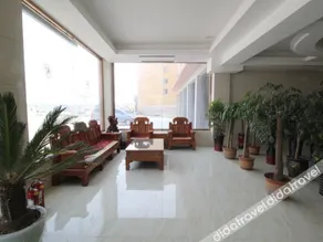 Jinsanjiao Hot Spring Hotel - Image 3