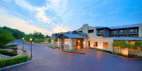 Lakeway Resort & Spa - Image 4