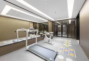 Home Inn Plus - Dalian Xinghai Park Nansha Street - Image 3