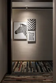 ModLaxx E-sports Hotel - Image 2
