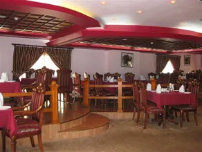 Rainbow Hotel Apartments - Image 4