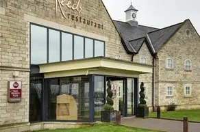 Best Western Plus Pastures Hotel - Image 5