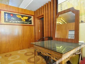 Kunming Lincang Hotel - Image 2