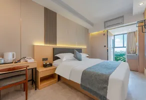 YiFeng  HOTEL - Image 3