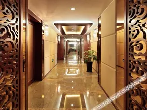 Ri Dong Garden Hotel - Image 2