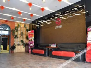 Jiutian Business Hotel (Zhengzhou Shamen Subway Station) - Image 2