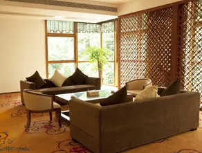 Lord Pan's Hotel - Image 4