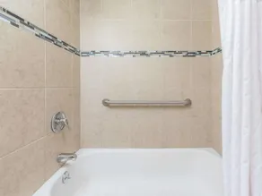 Days Inn By Wyndham South Fort Worth - Image 4