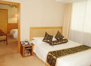 Liangyou Fulin Hotel (Jinan Quancheng Square Daming Lake Branch) - Image 3