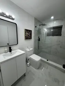 Santuaria Hollywood - Image 3