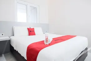 Reddoorz Plus Near Deli Park Mall Medan - Image 5
