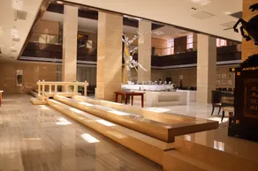 Golden Kirin Hotel - Image 2
