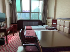 Wenqing Theme Hotel (Yulin Fushi Road Shop) - Image 3