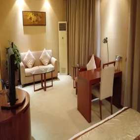 Panda Green Bamboo Garden Hotel - Image 1
