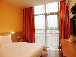 7Days Inn Chongqing Wansheng Sanyuanqiao business center - Image 3