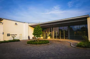 Holiday Inn Winchester - Image 2