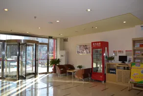 Yinzhou Jiayi (Jinan Shanghe Government Affairs Center Store) - Image 3