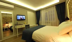 Santa Lucia Suites - Image 3