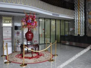 Gold and Silver Business Hotel Huaiji - Image 4
