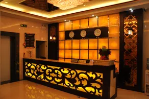 Fuping Heping Hotel - Image 4