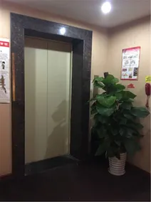 H Hotel-Wuhan Hanzheng Street Chongren Road Metro Station Jiangtan Branch - Image 4